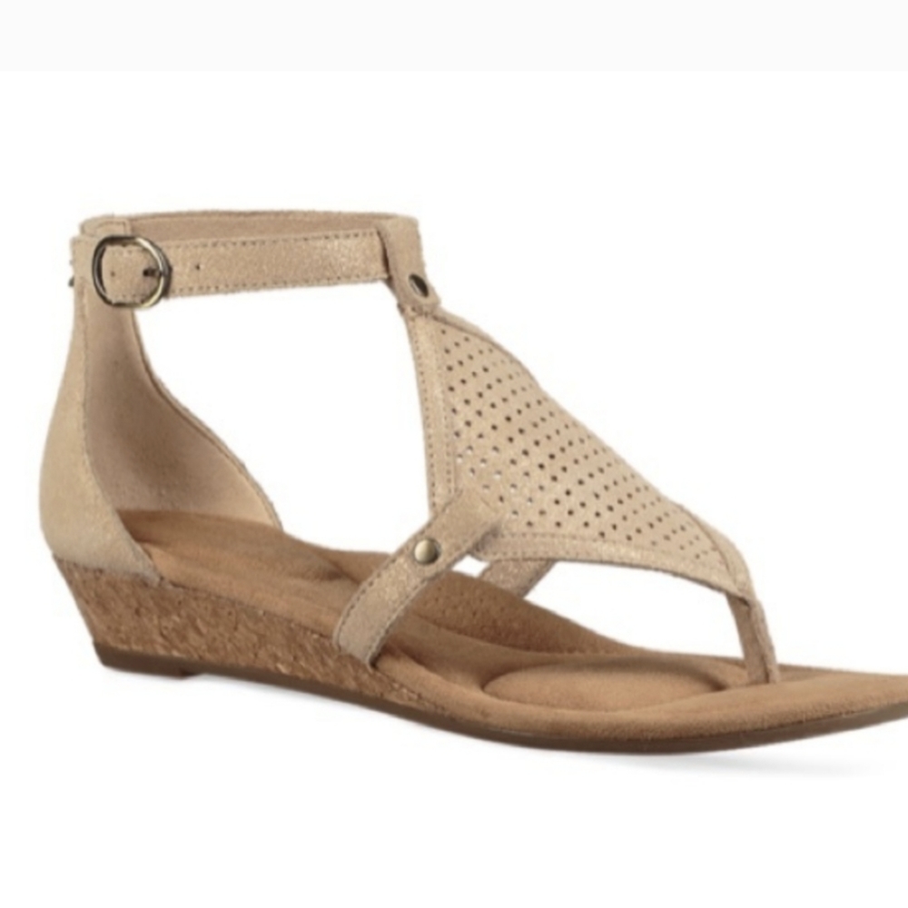 Koolaburra By UGG Briona Metallic Tan Suede Gold Sandals